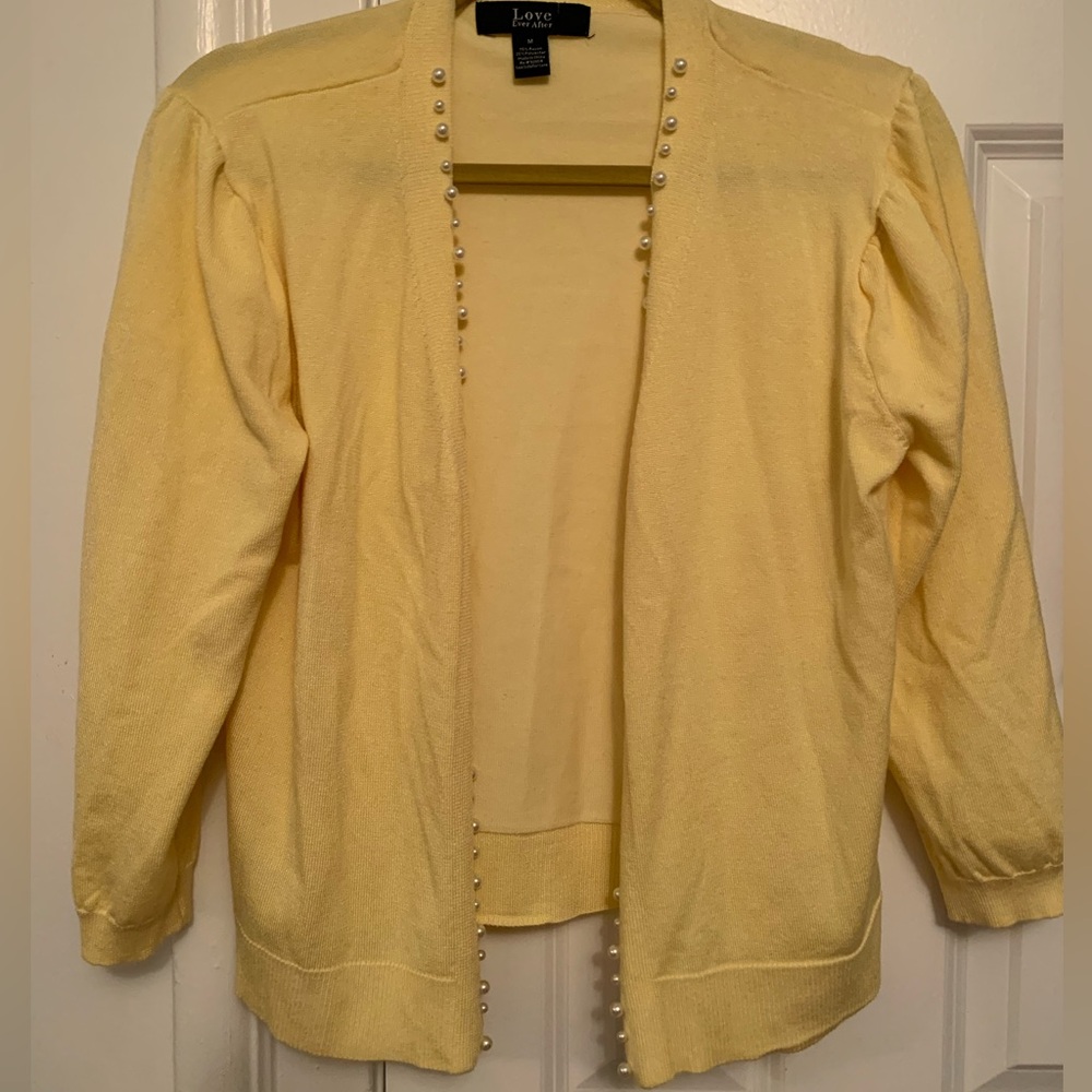 Love Ever After Pearl Yellow Cardigan size Medium